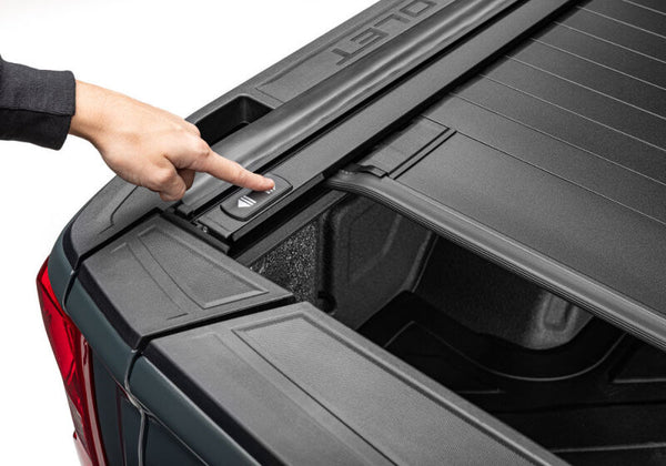 RealTruck 2017-2026 Ford Super Duty F-250/F-350 6ft 10in FlushFit Electric Retractable Cover
