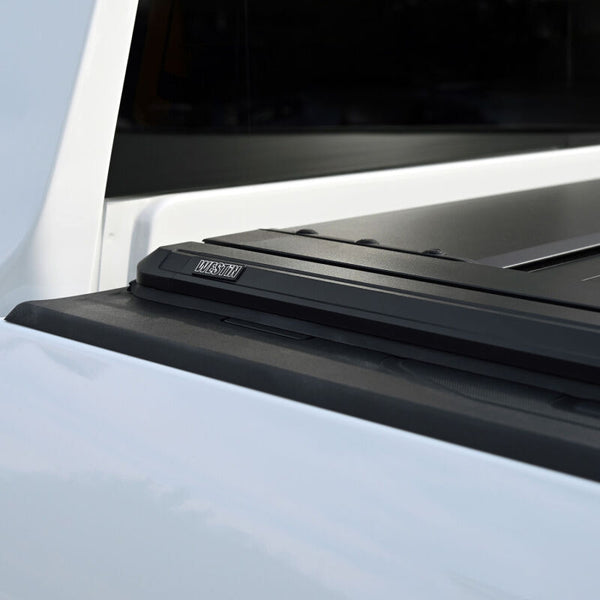 Westin 20-26 GM Silverado/Sierra 2500/3500 6.5ft Bed Electric Retractable Tonneau Cover - Black