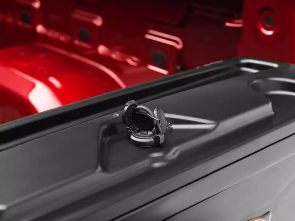 Undercover Swingcase Truck Bed Toolbox 2019-26 GM 1500 with Multipro Tailgate, Passenger Side