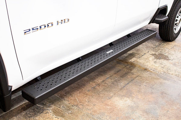 HD OE Xtreme Side Steps with Mounting Brackets Kit
